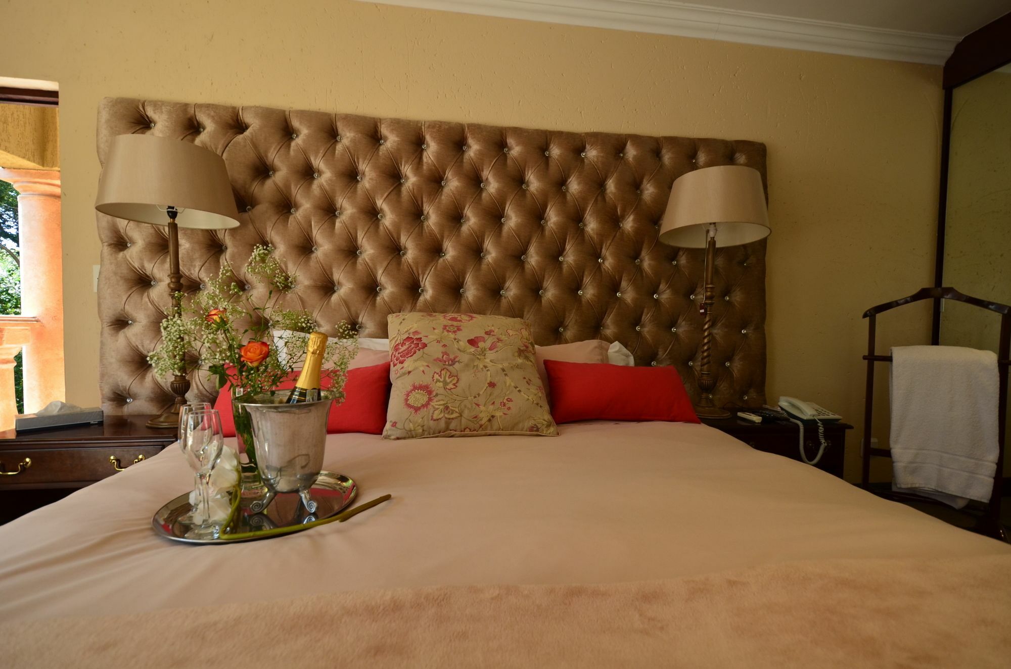 House Of Pharaohs And Conference Centre Hotel Johannesburg Buitenkant foto